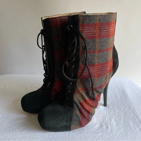 L.A.M.B. Stilleto booties heels plaid lamb sz 9 women’s red gray euc laceup heel - Picture 2 of 10